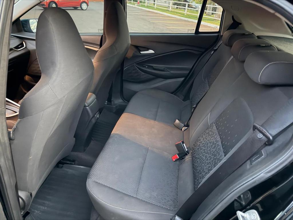 CHEVROLET Onix Hatch - Foto