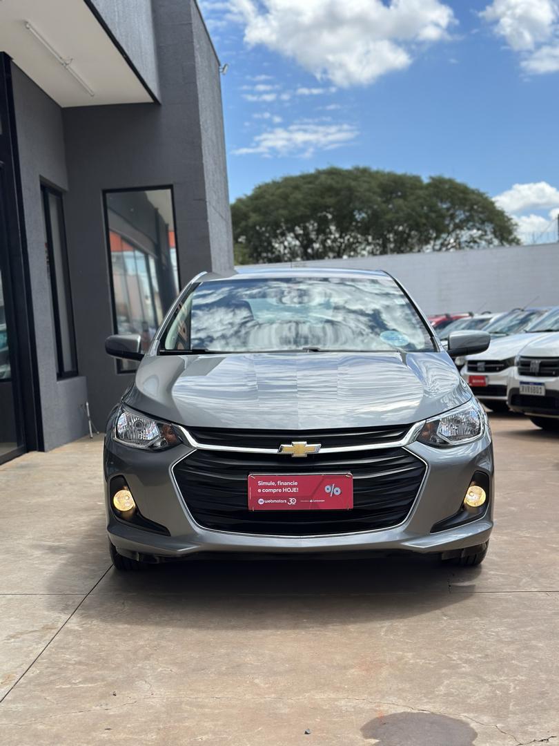 CHEVROLET Onix Hatch - Foto