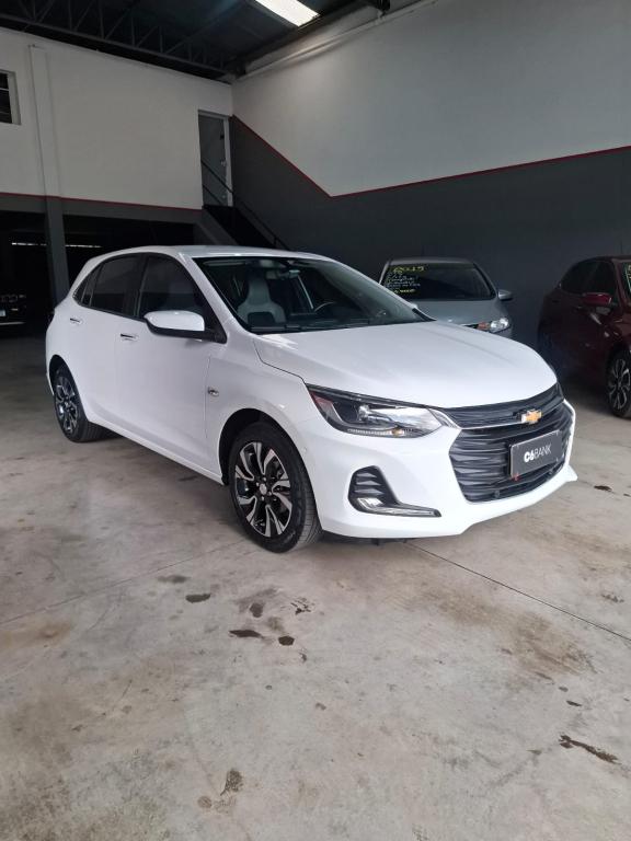 CHEVROLET Onix Hatch - Foto