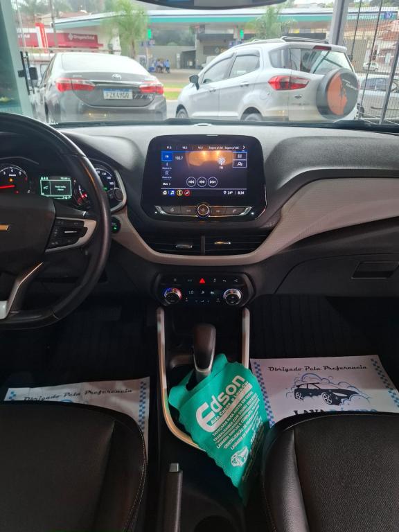 CHEVROLET Onix Hatch - Foto