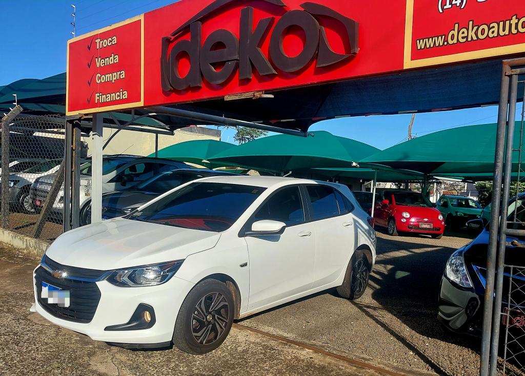 CHEVROLET Onix Hatch - Foto