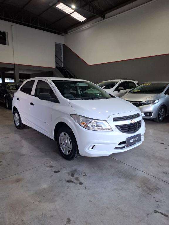 CHEVROLET Onix Hatch - Foto