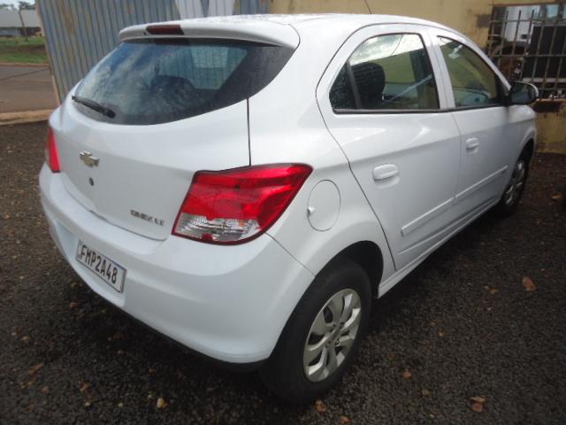 CHEVROLET Onix Hatch - Foto