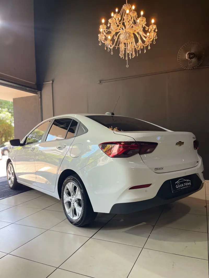 CHEVROLET Onix Hatch - Foto