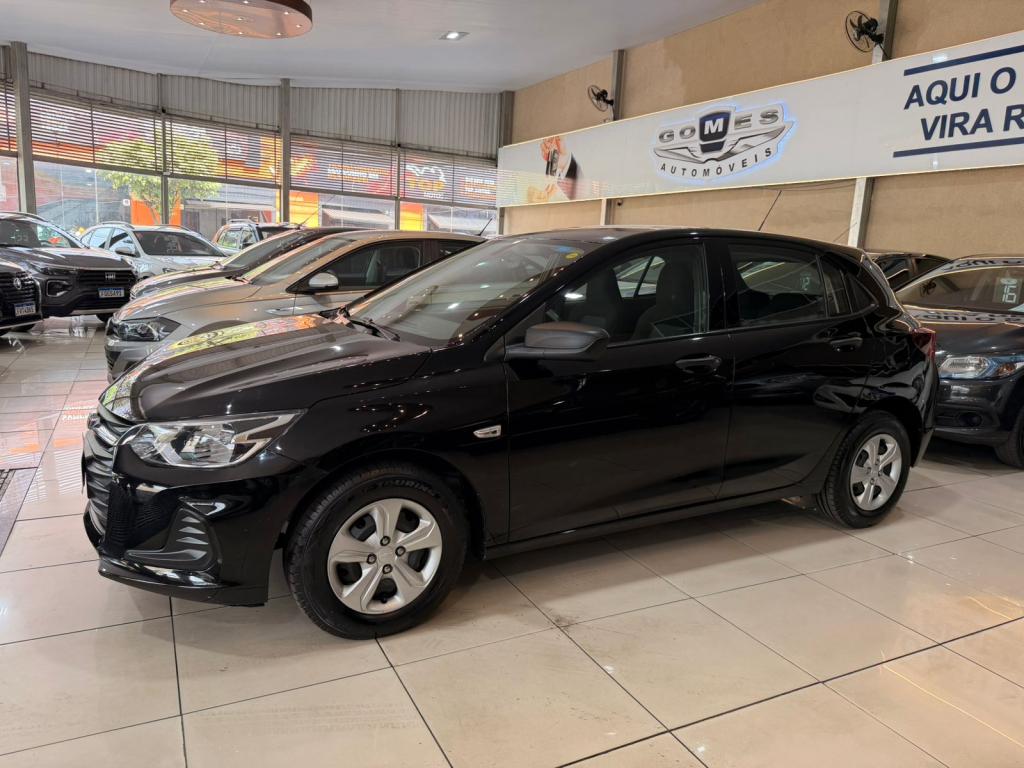 CHEVROLET Onix Hatch - Foto
