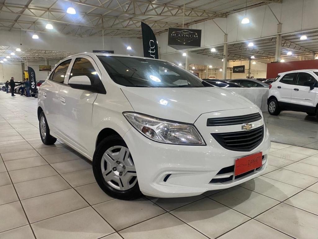 CHEVROLET Onix Hatch - Foto