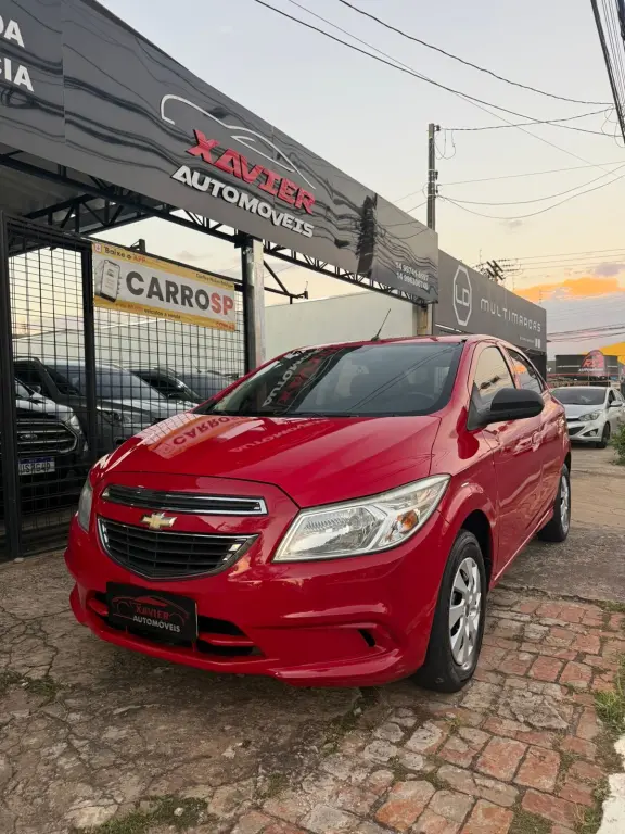CHEVROLET Onix Hatch - Foto