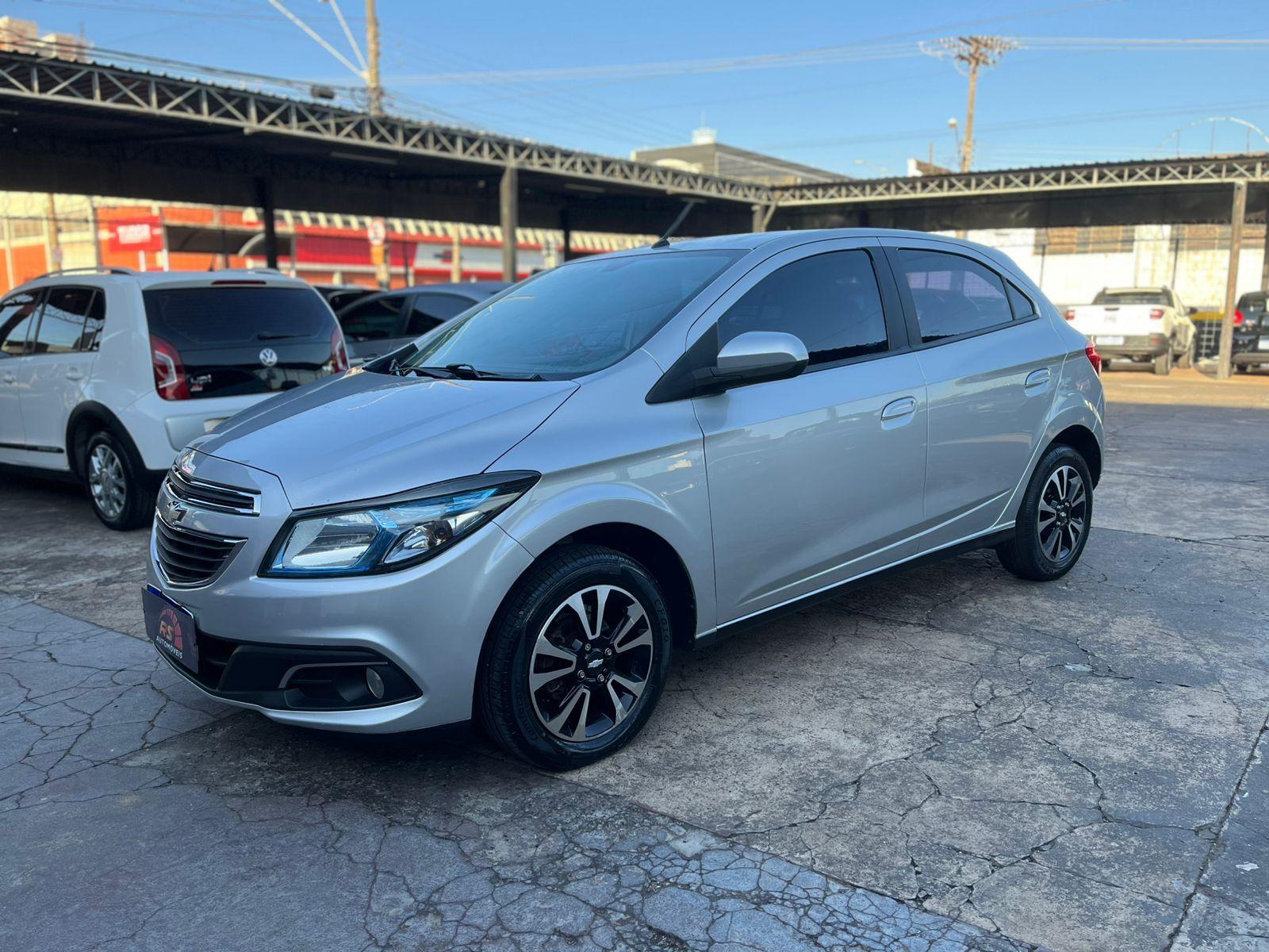 CHEVROLET Onix Hatch