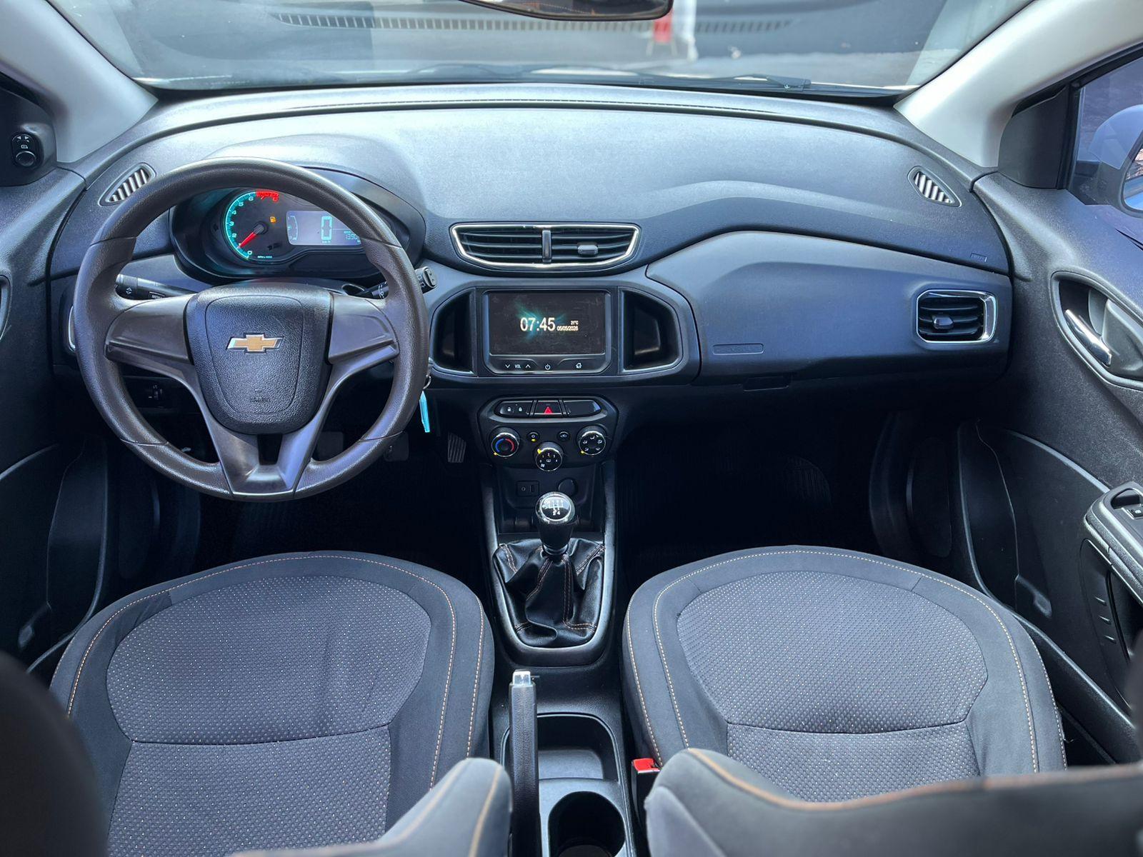CHEVROLET Onix Hatch - Foto