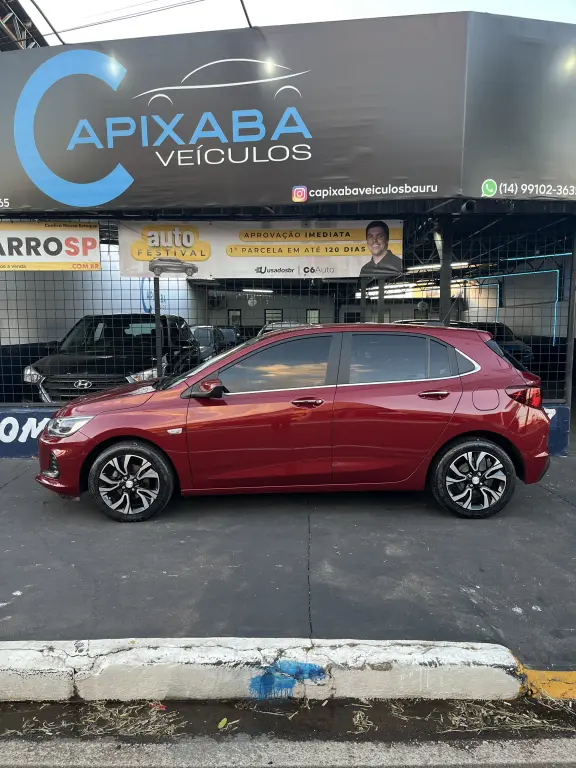 CHEVROLET Onix Hatch - Foto