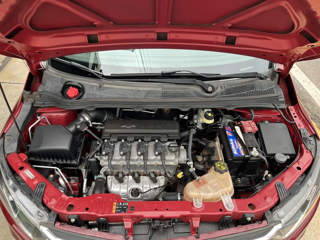 CHEVROLET Onix Hatch - Foto