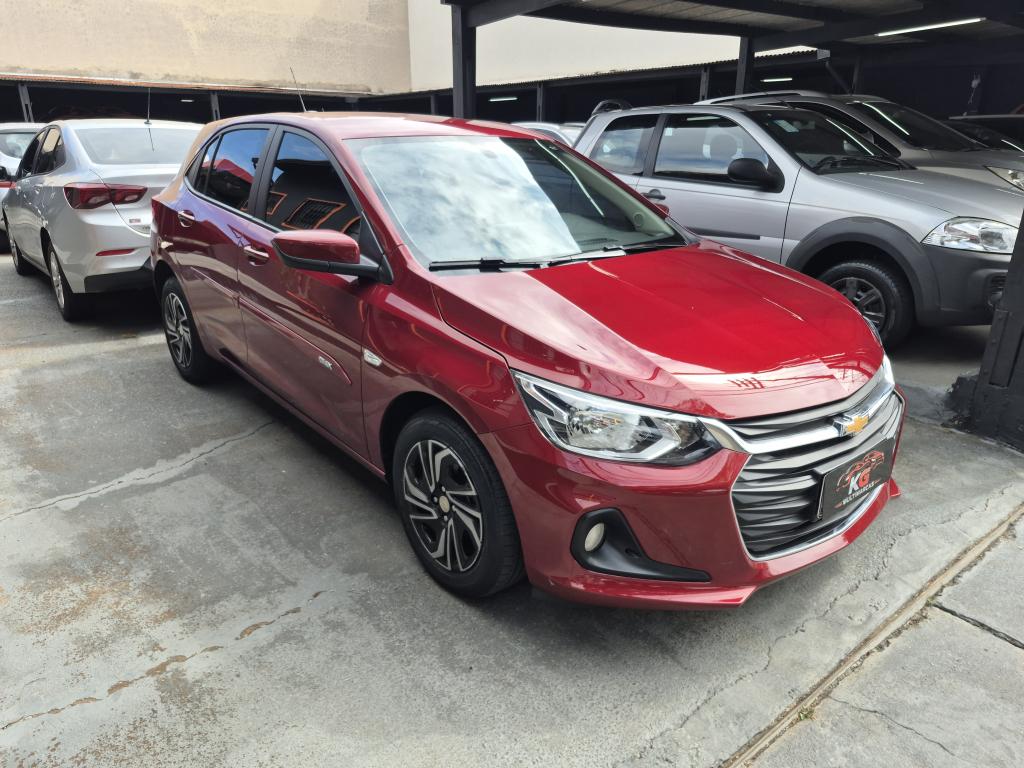 CHEVROLET Onix Hatch - Foto