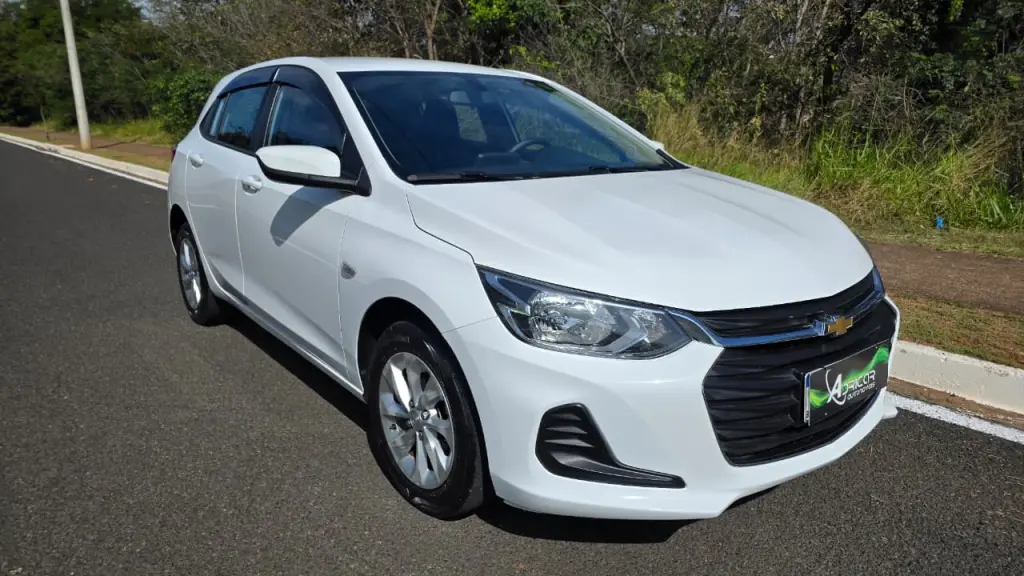 CHEVROLET Onix Hatch