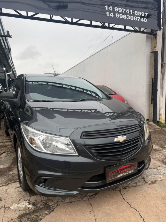 CHEVROLET Onix Hatch - Foto