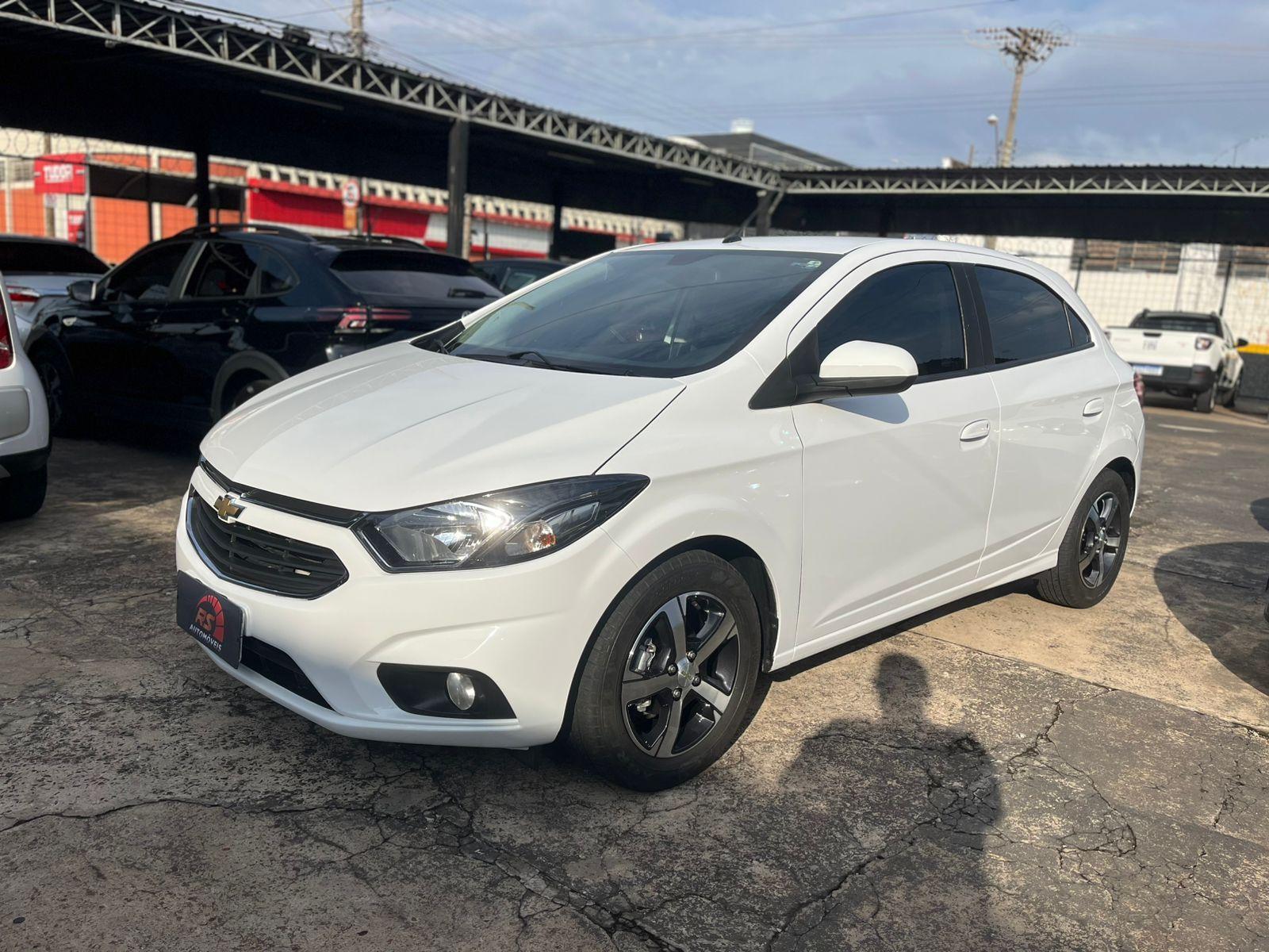 CHEVROLET Onix Hatch