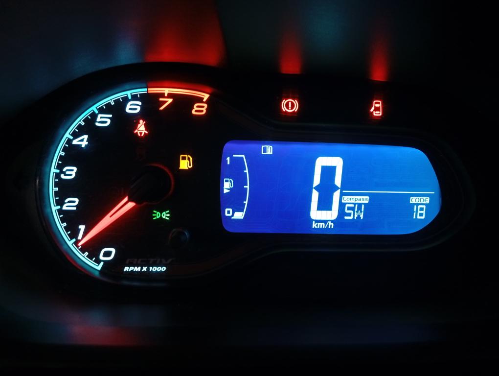 CHEVROLET Onix Hatch - Foto
