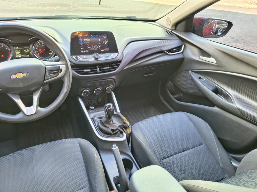 CHEVROLET Onix Hatch - Foto
