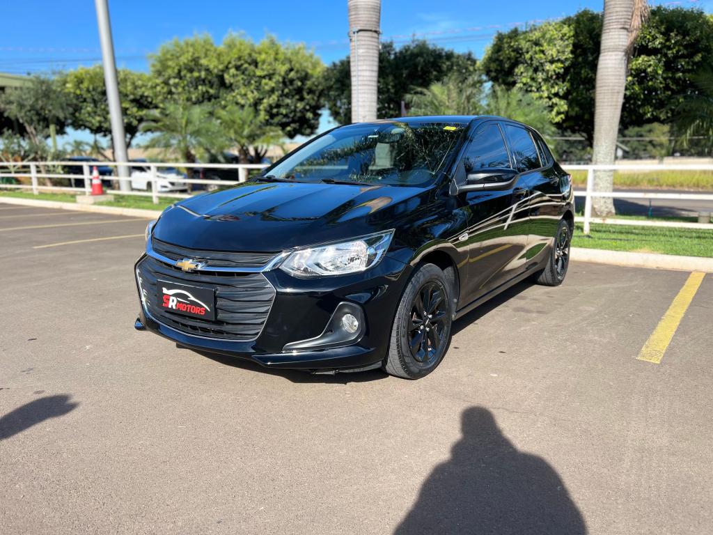 CHEVROLET Onix Hatch - Foto