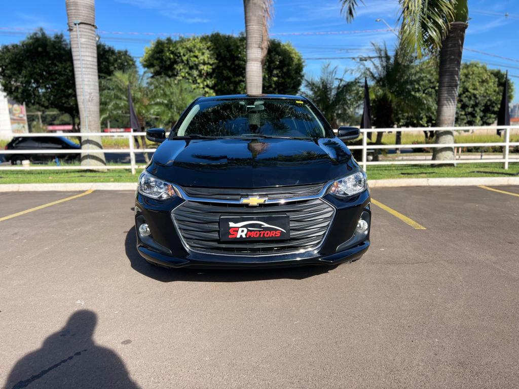 CHEVROLET Onix Hatch - Foto