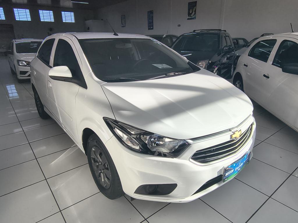 CHEVROLET Onix Hatch - Foto