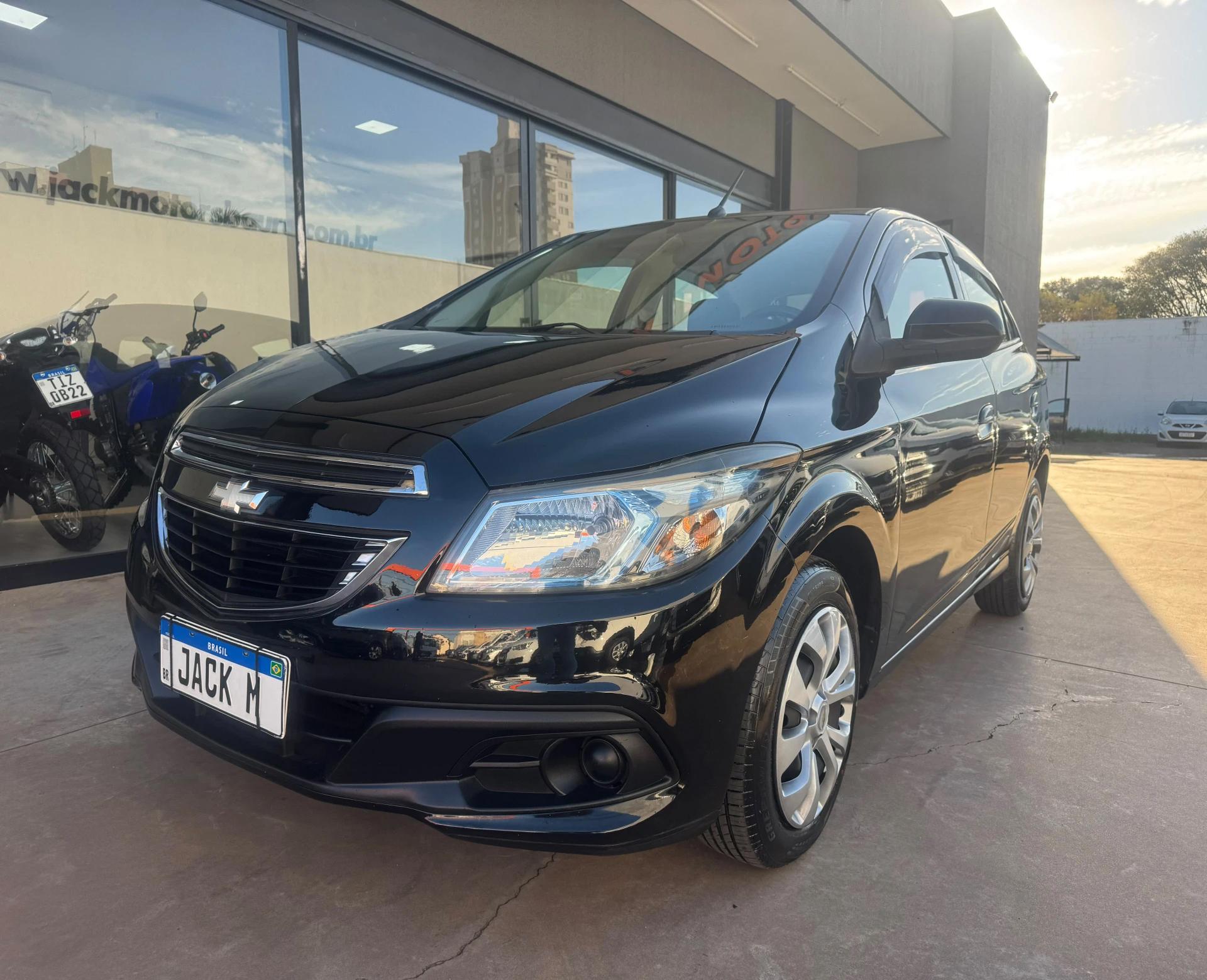 CHEVROLET Onix Hatch