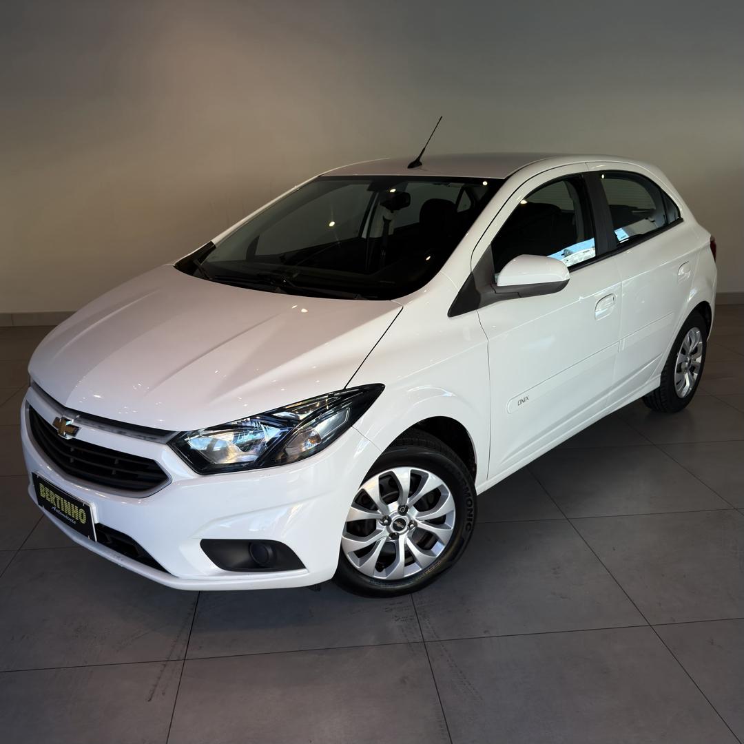 CHEVROLET Onix Hatch