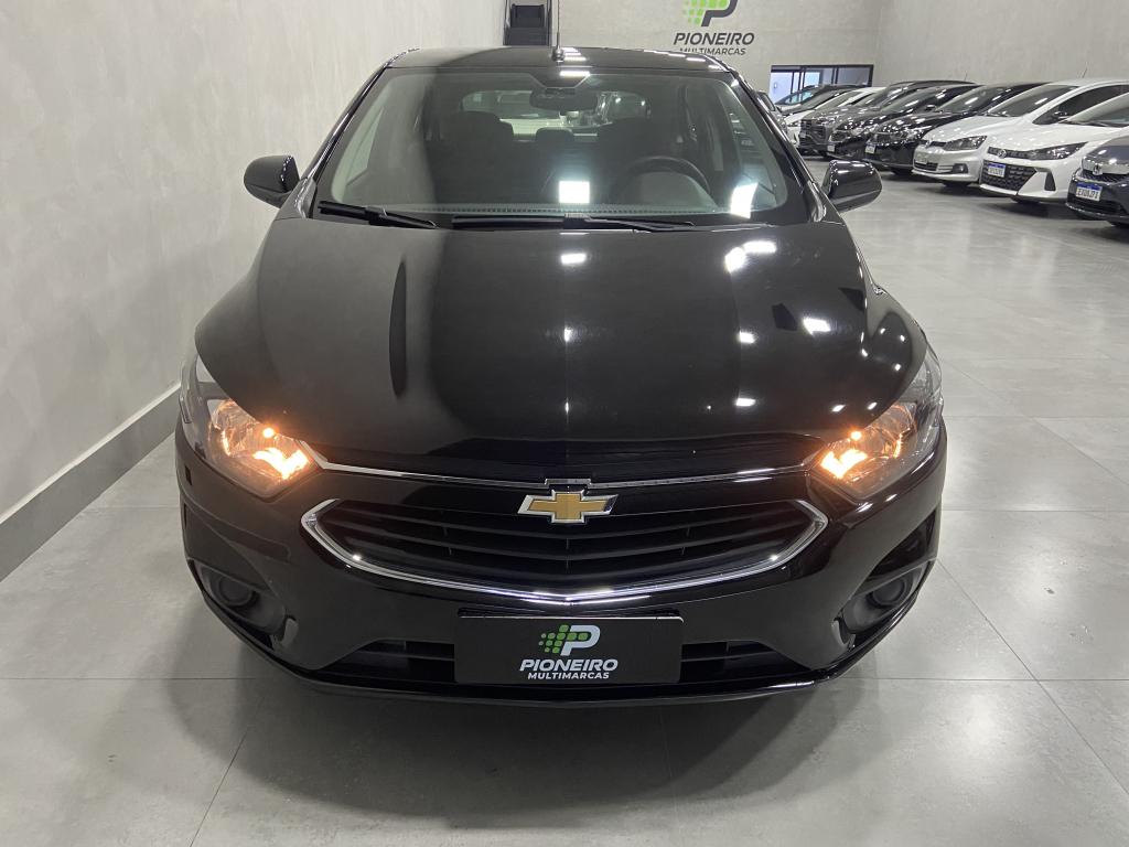 CHEVROLET Onix Hatch - Foto