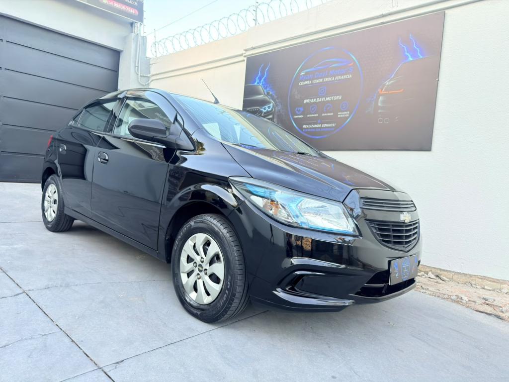 CHEVROLET Onix Hatch