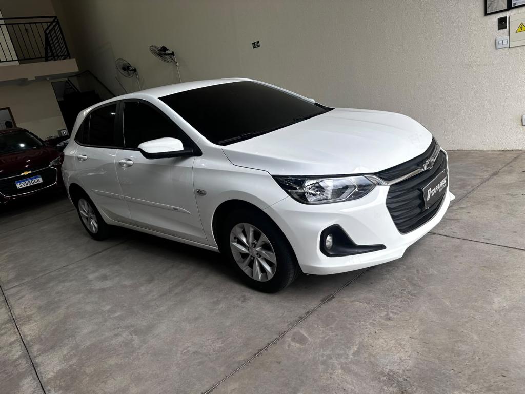 CHEVROLET Onix Hatch - Foto