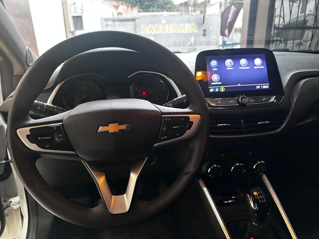 CHEVROLET Onix Hatch - Foto