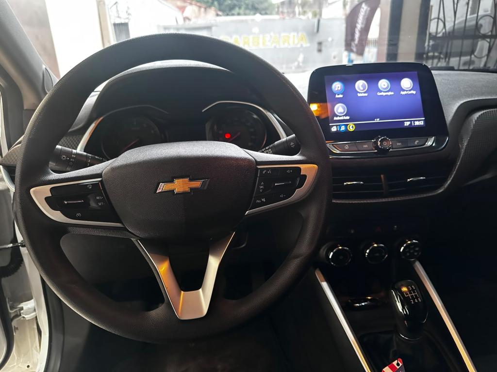 CHEVROLET Onix Hatch - Foto