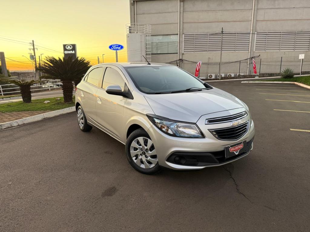 CHEVROLET Onix Hatch