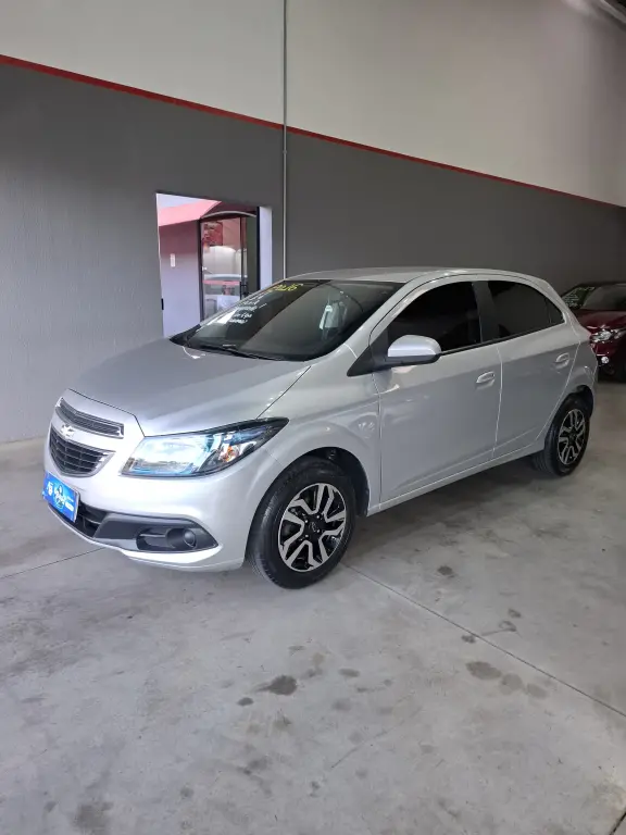 CHEVROLET Onix Hatch