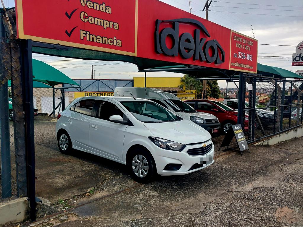 CHEVROLET Onix Hatch