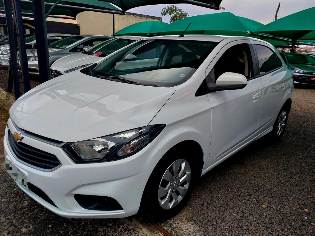 CHEVROLET Onix Hatch - Foto