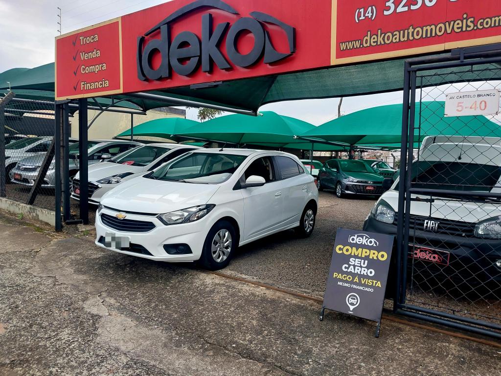 CHEVROLET Onix Hatch - Foto