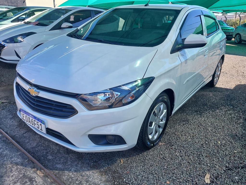 CHEVROLET Onix Hatch - Foto