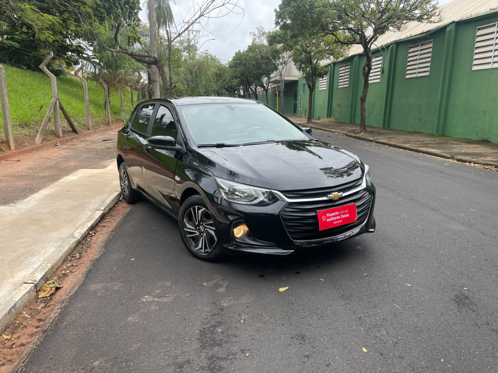 CHEVROLET Onix Hatch