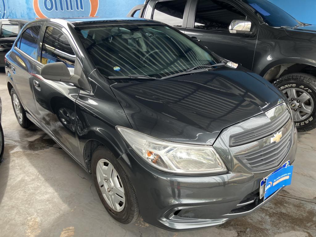 CHEVROLET Onix Hatch - Foto
