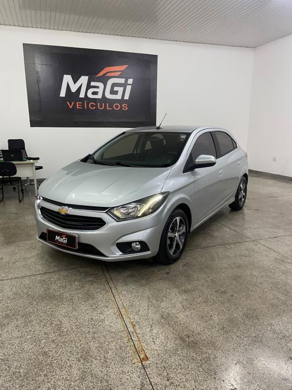 CHEVROLET Onix Hatch - Foto