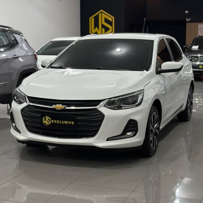 CHEVROLET Onix Hatch - Foto