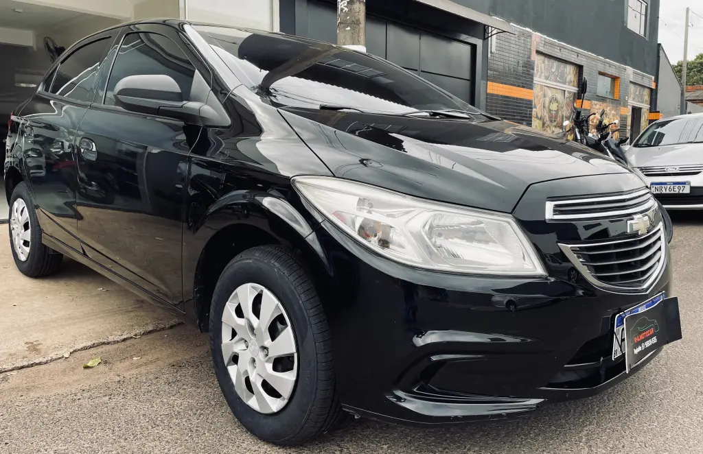 CHEVROLET Onix Hatch