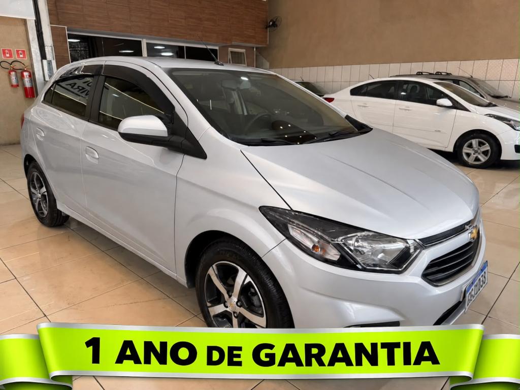 CHEVROLET Onix Hatch - Foto