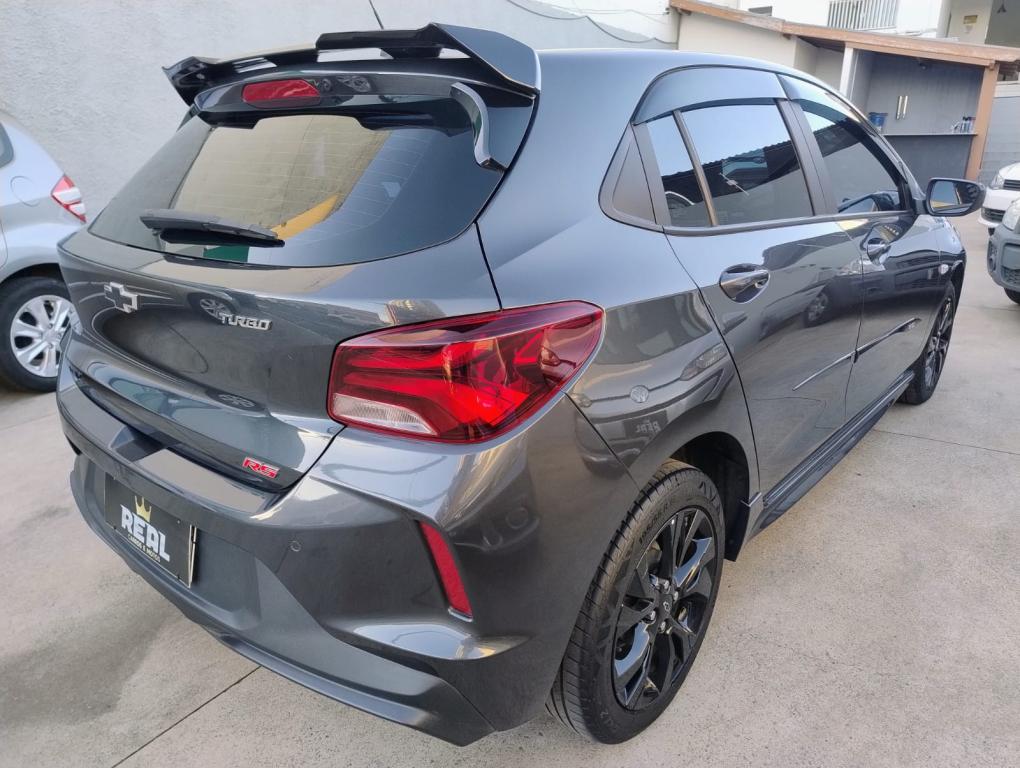 CHEVROLET Onix Hatch - Foto