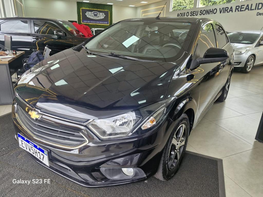 CHEVROLET Onix Hatch - Foto