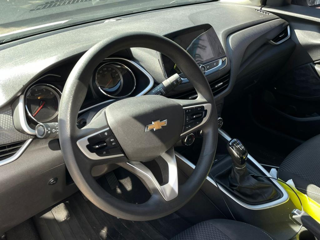 CHEVROLET Onix Hatch - Foto