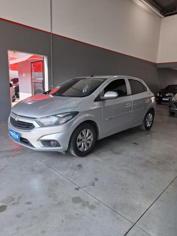 CHEVROLET Onix Hatch
