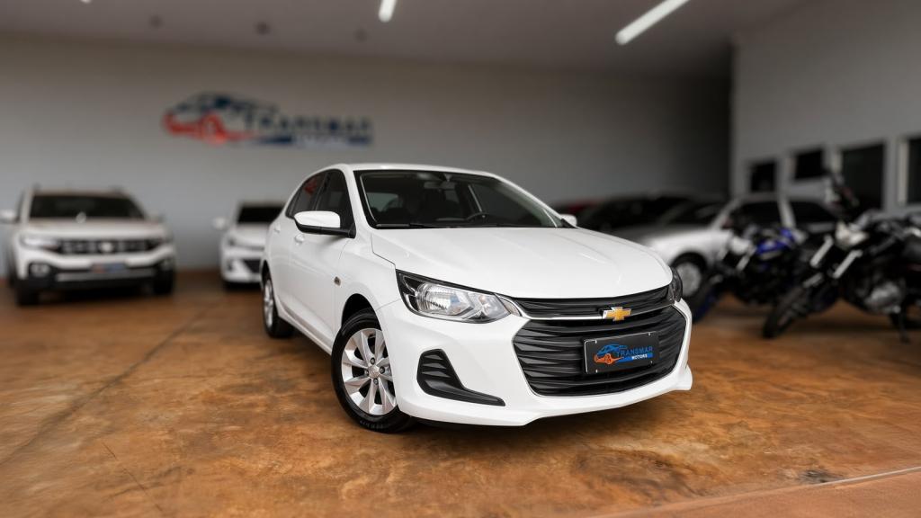 CHEVROLET Onix Hatch - Foto