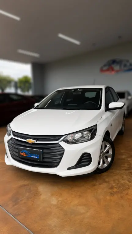 CHEVROLET Onix Hatch - Foto