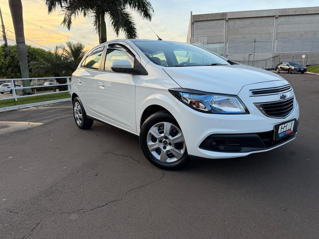 CHEVROLET Onix Hatch